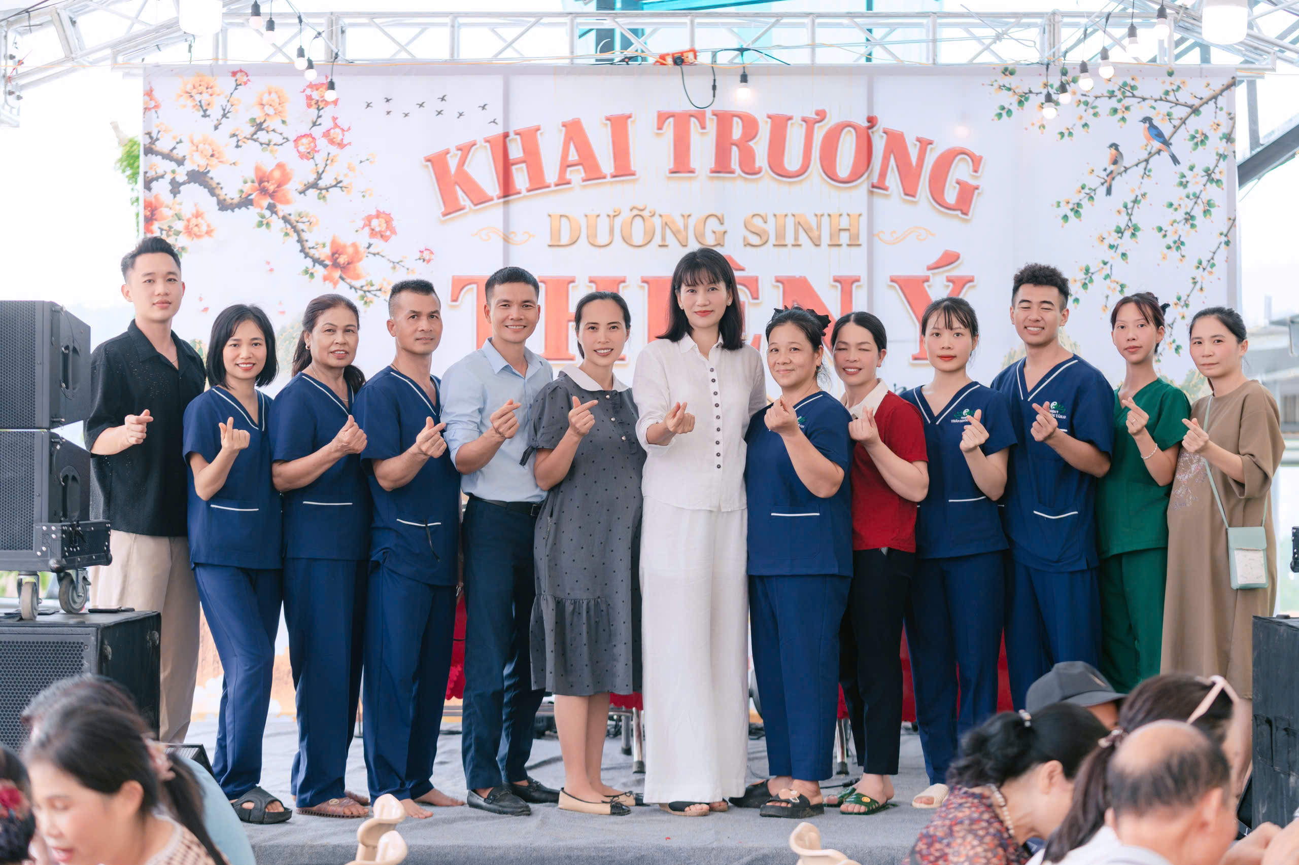 Đội ngũ và cộng đồng Dưỡng Sinh Thiên Ý